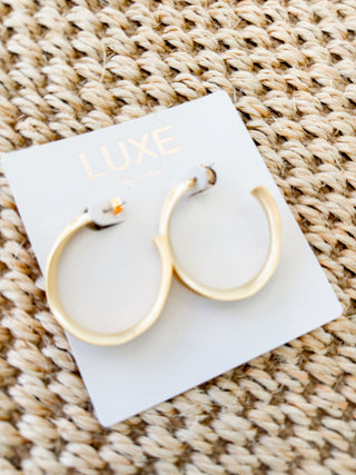 The Ingrid Large Wavy Hoops