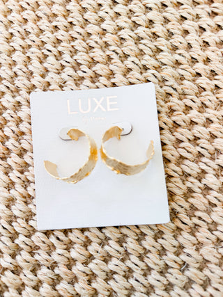 The Mary Mini Wavy Ribbon Hoops
