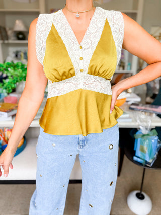 Elinor Essential Top